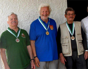 Senioren2: 2. Franz Oberdanner (Hall), Bezirksmeister Arno Gufler (Hall), 3. Gerhard Leschinger (Hall) 