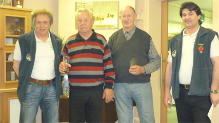 Senioren 3: Sportleiter Kurt Kager, 1. Manfred Arbinger, 2. Michael Mayr, OSM Manfred Schafferer